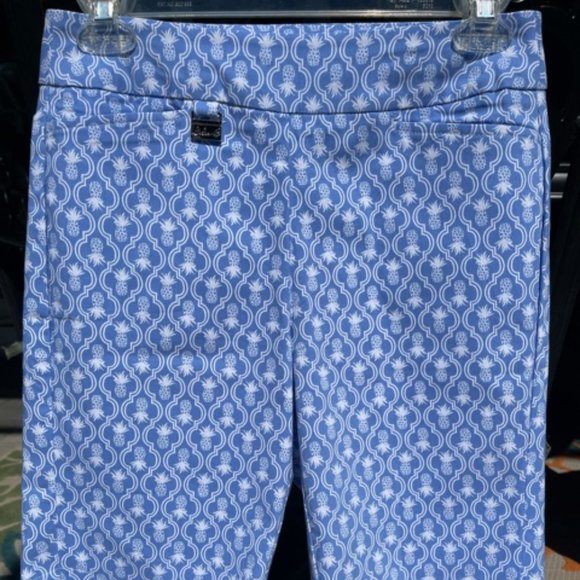 Lulu B Pineapple Bermuda Shorts Size 4 